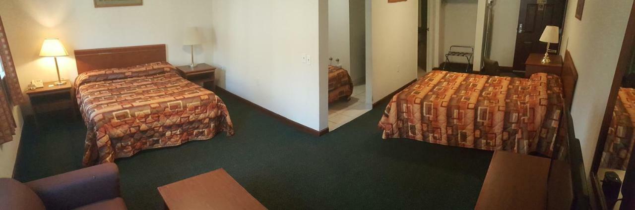 Express Inn & Suites Юджин Экстерьер фото